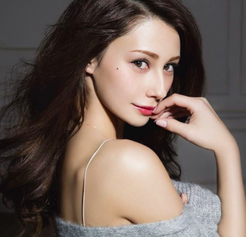 ダレノガレ明美の姪っ子真理が可愛すぎる！名前や画像と父親イケメン兄の職業は庭師【今夜くらべてみました】