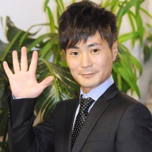 カラテカ入江慎也の副業の月収・年収入と内容がスゴイw本出版やコンサルティングは？【有吉弘行のダレトク】