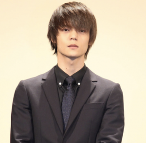窪田正孝の腹筋やダンスと猫がかわいい！洗濯物のたたみ方とは？【おしゃれイズム】