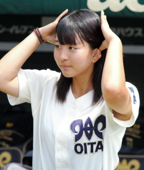 首藤桃奈の現在は大学生？爆報フライデーで甲子園事件の内容や仕事と彼氏は？