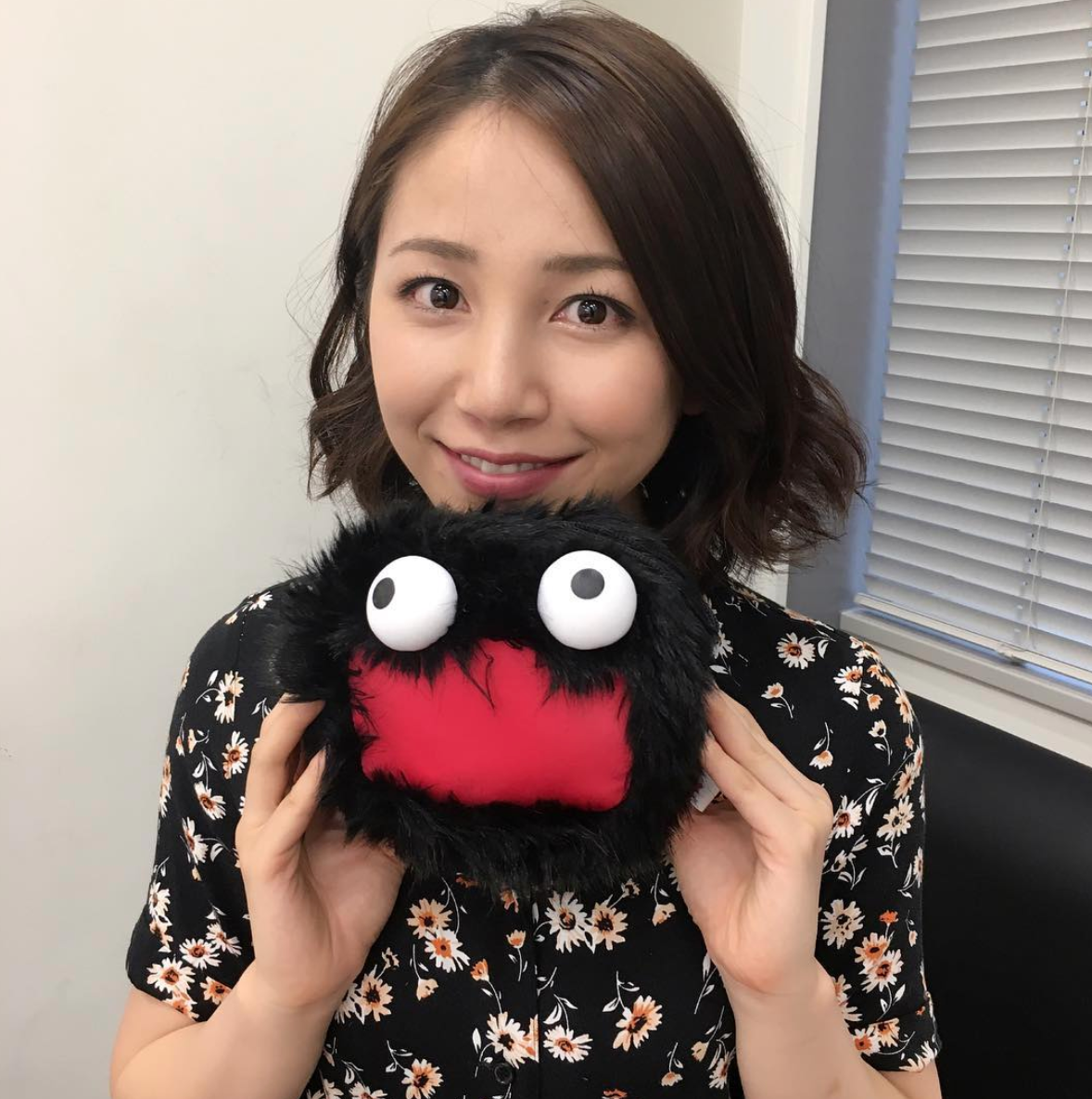 有吉反省会の吉川友が可愛い!結婚・彼氏と胸やスリーサイズは?動画も!